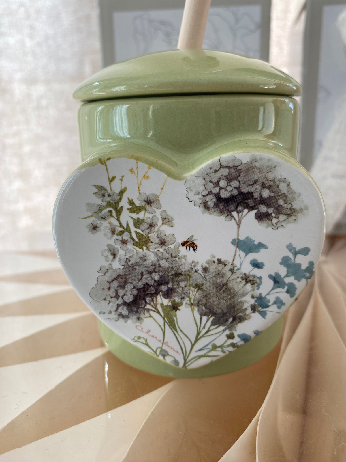 Bomboniera Miele con Spargimiele – Barattolo Decorativo Floreale in Ceramica