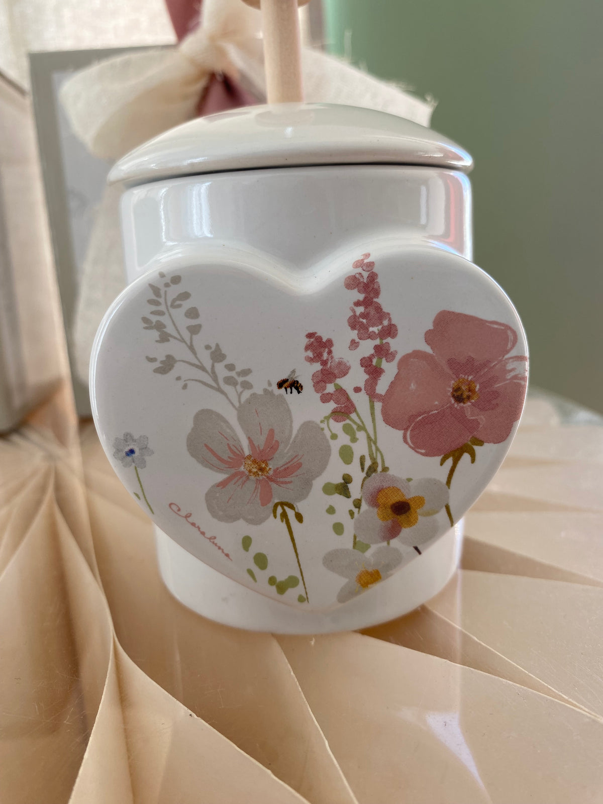 Bomboniera Miele con Spargimiele – Barattolo Decorativo Floreale in Ceramica