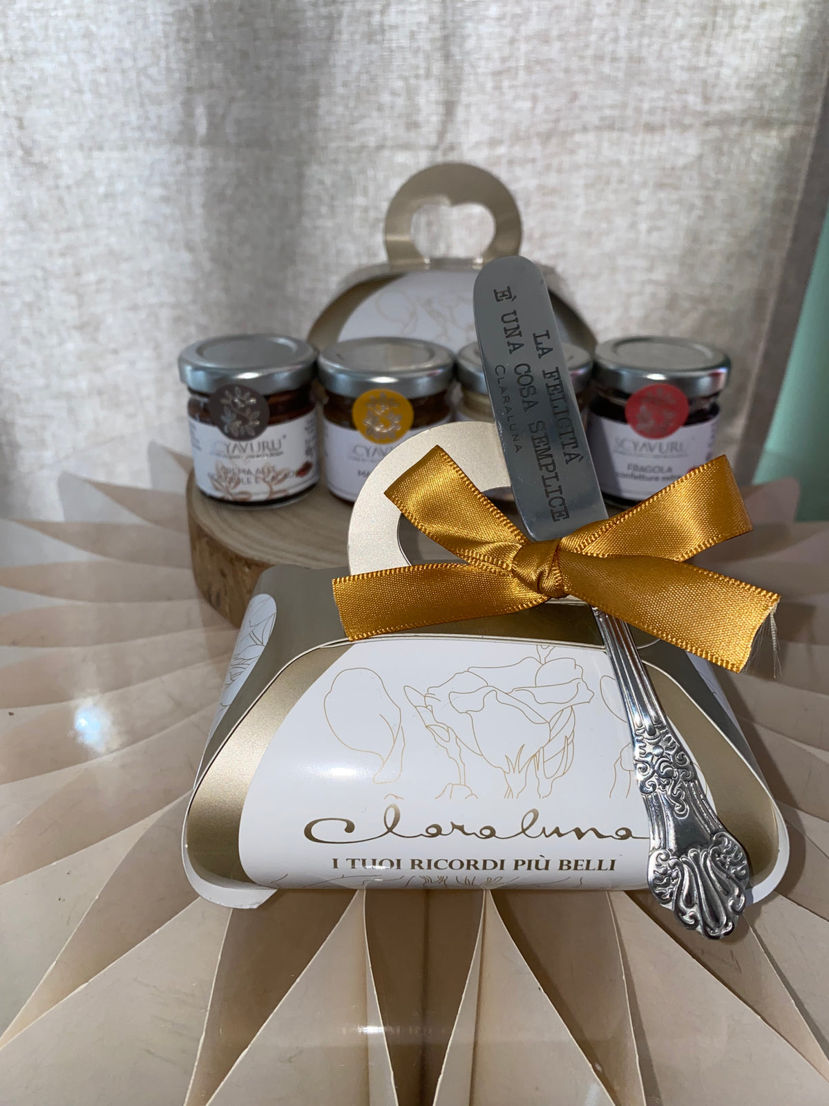 Bomboniera Gastronomica con Marmellate Siciliane e Spalmino con Frase