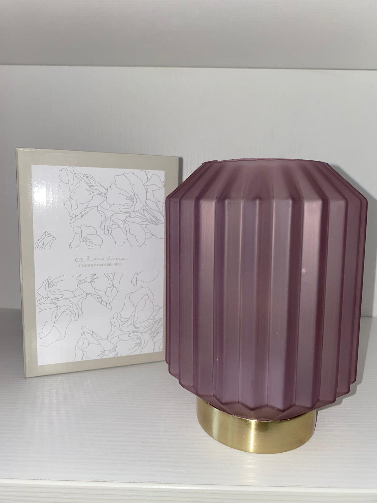 Lampada da Tavolo Senza Fili con Luce LED – Design Elegante in Vetro Satinato Plissettato