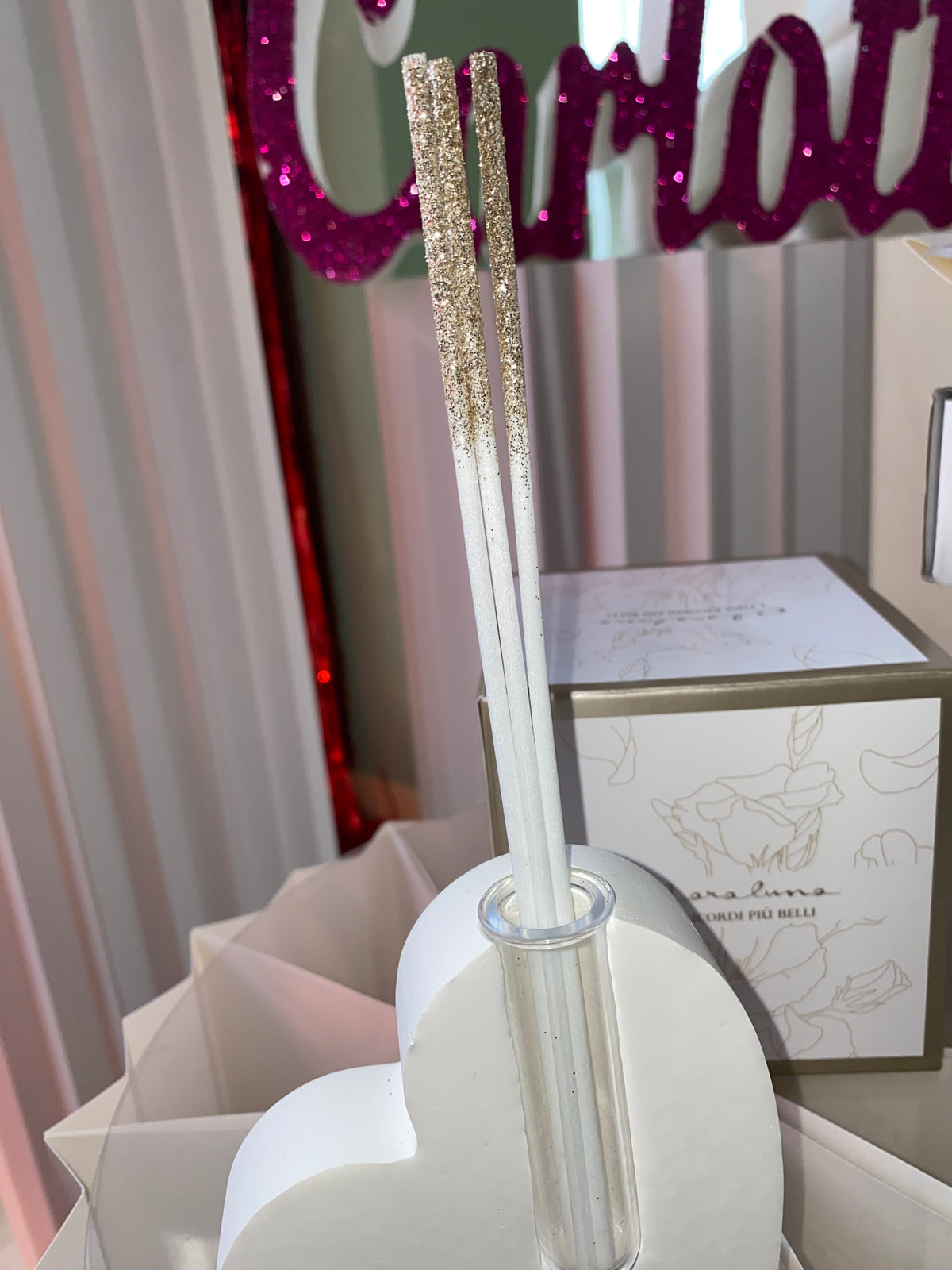 Profumatore Ambiente a Cuore con Bastoncini – Diffusore Fragranza Elegante Bomboniera