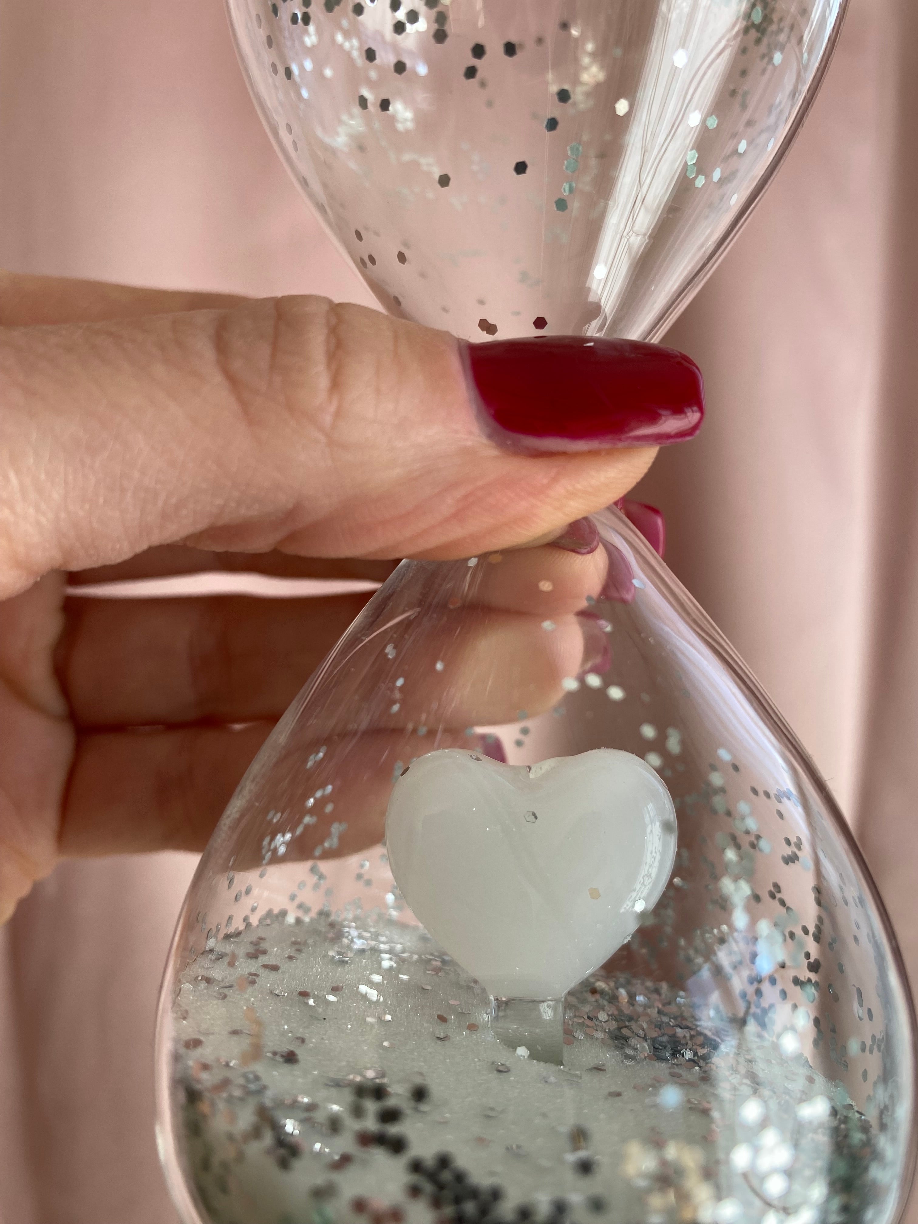 Clessidra Decorativa con Cuore – Clessidra in Vetro con Sabbia Colorata