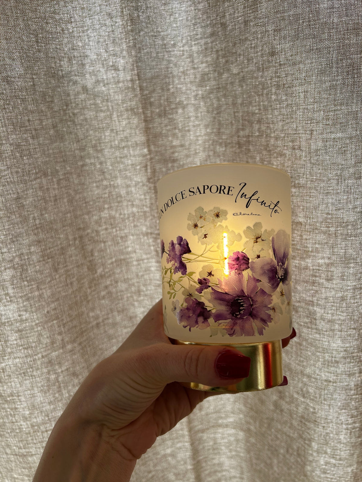 Lampada LED Decorativa Floreale con Frase – Lampada a Batterie Romantica con Base Oro