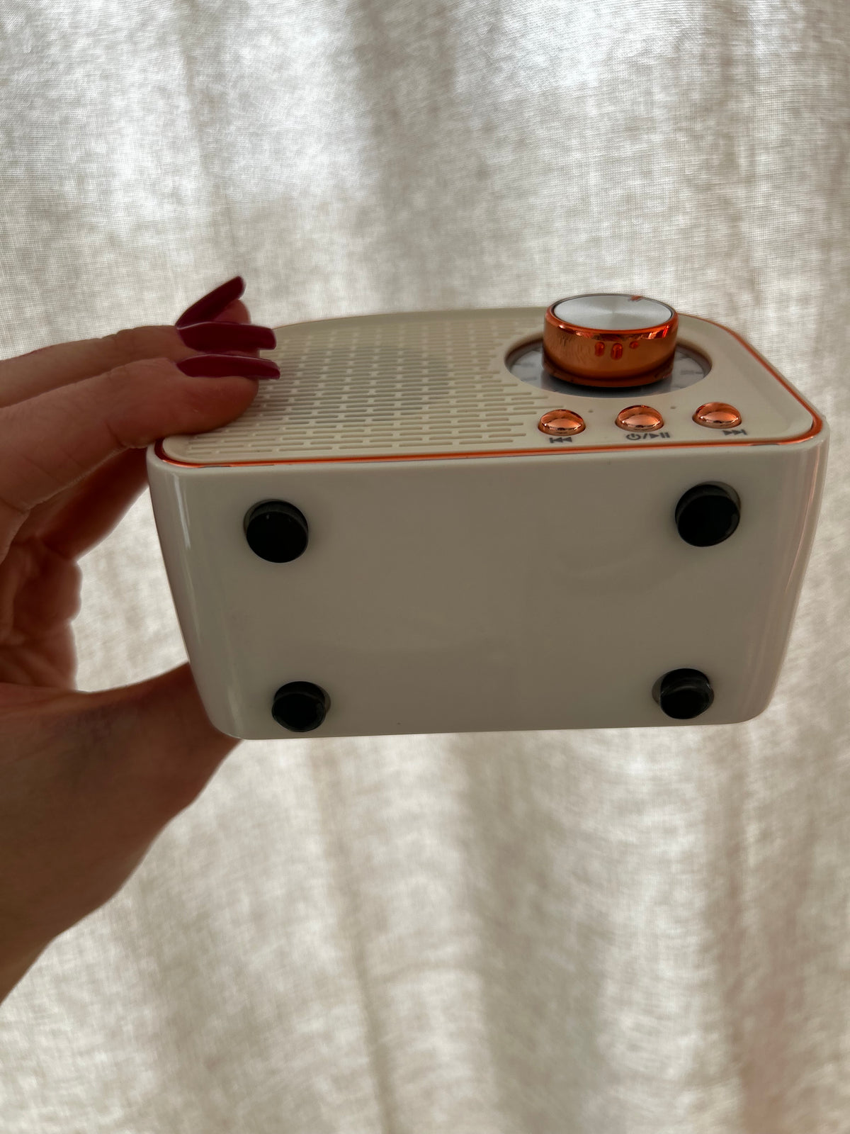 Cassa Bluetooth Portatile Vintage – Ricaricabile USB-C, Radio e Speaker Design Retrò