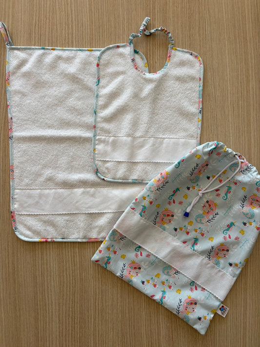 Set Asilo 3 Pezzi Personalizzabile – Sacca, Bavaglia e Salvietta con Asola